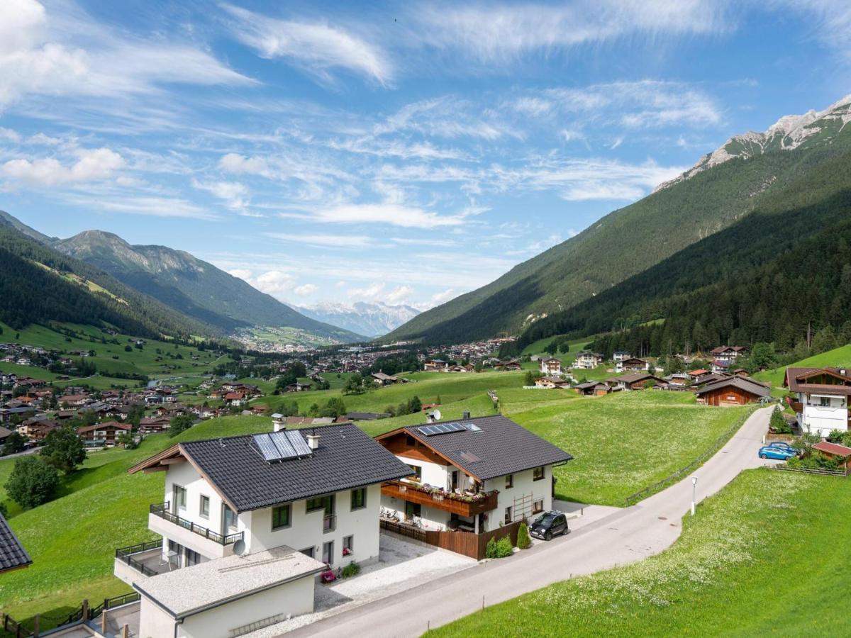 Property in Neustift im Stubaital Exterior foto